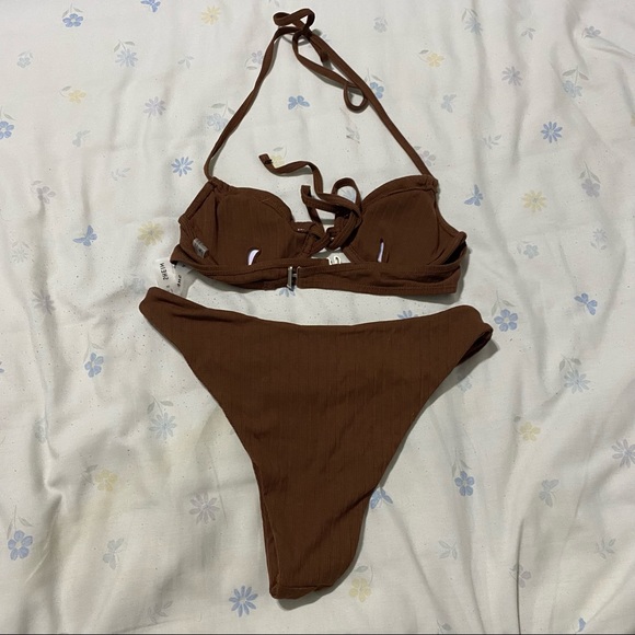 brown bikini - Picture 2 of 2